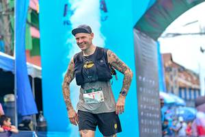 BIB: 140
                            <button type="button" onclick="openModal(24883731)" class="btn btn-primary btn-sm float-right btn-popup" data-toggle="modal" data-target=".modal-high-quality">
                        <i class="fas fa-shopping-cart"></i> Add to Cart
                    </button>
                                            <button type="button" onclick="isThisMe(24883731, true)" class="btn btn-success btn-sm float-right btn-popup btn-isme hidden" data-toggle="tooltip" data-placement="bottom" title="นี่คือรูปของคุณใช่ไหม คลิกที่นี่เพื่อเอาเข้าอัลบั้ม">
                        <i class="fas fa-plus"></i> Add to album
                    </button>
                    <button type="button" onclick="isThisMe(24883731, false)" class="btn btn-warning btn-sm float-right btn-popup btn-isnotme hidden">
                        <i class="fas fa-ban"></i> Remove from album
                    </button>